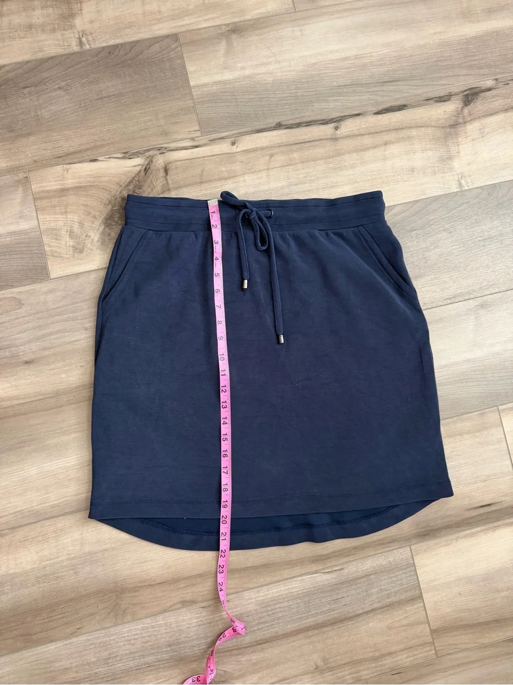Cable & Gauge High-Low Drawstring Athletic Skirts (Set of 2) - White & Navy